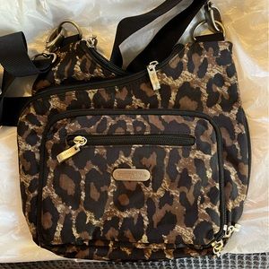 Animal print Baggallini crossbody purse